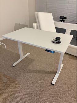 Electric Standing Desk (48"x30") – Like New