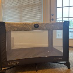 Graco Play Pen 