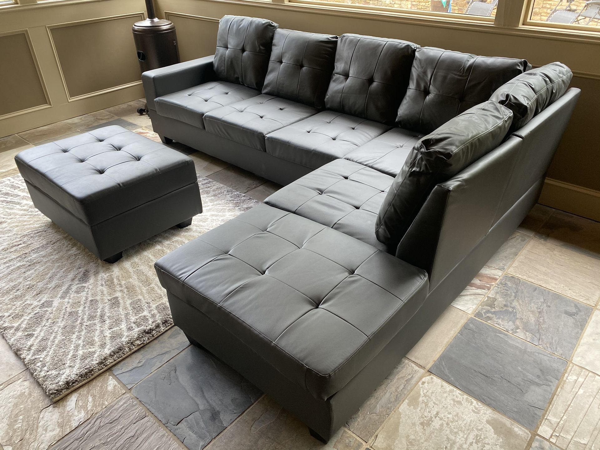 New Charcoal Gray Leather Sectional Sofa Couch With StorageWith Storage Ottoman And Cupholder (reversible Chaise)
