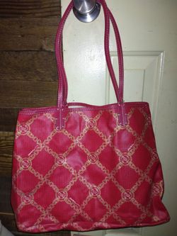 Avon Signature Collection Tote & Wristlet 