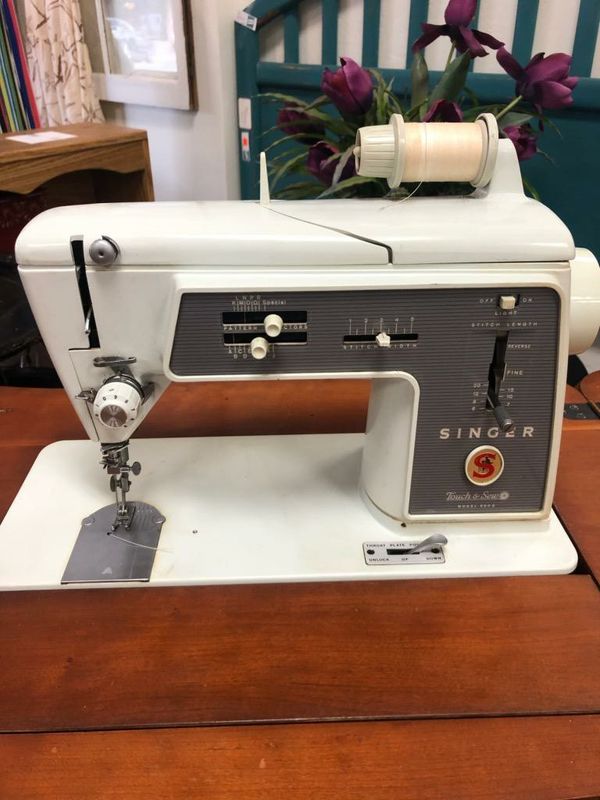 Singer Touch and Sew model 600e in cabinet for Sale in Tulare, CA - OfferUp