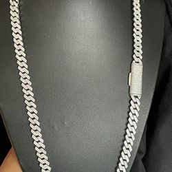 Sterling Silver Cuban Link (Moissanite)