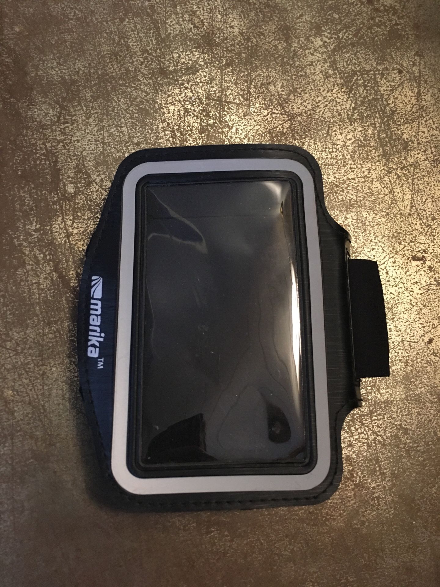 iPhone 5/4 arm pouch
