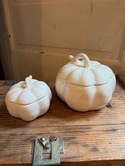 Ceramic Pumpkin Lidded Dish Set.