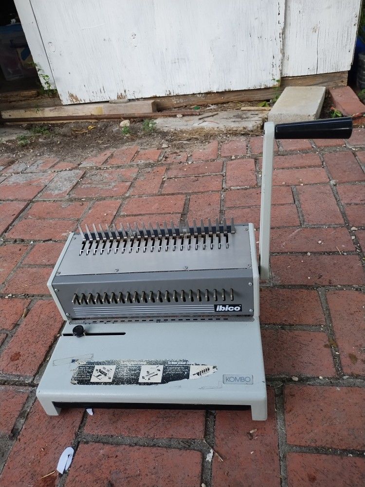 IBICO KOMBO HEAVY DUTY MANUAL HOLE PUNCH COMBO BINDING MACHINE