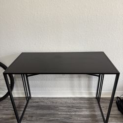 Black Desk 
