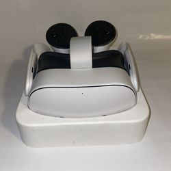 Meta Quest 3s Vr with Controllers 128GB Great Condition Used Batteries Included