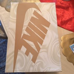 Air Jordan 1 Latte M 10.5/W 12