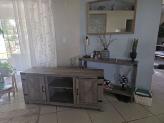 Tv console & console