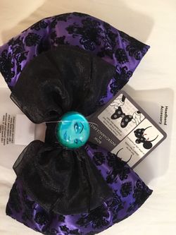 New haunted mansion Disneyland bow
