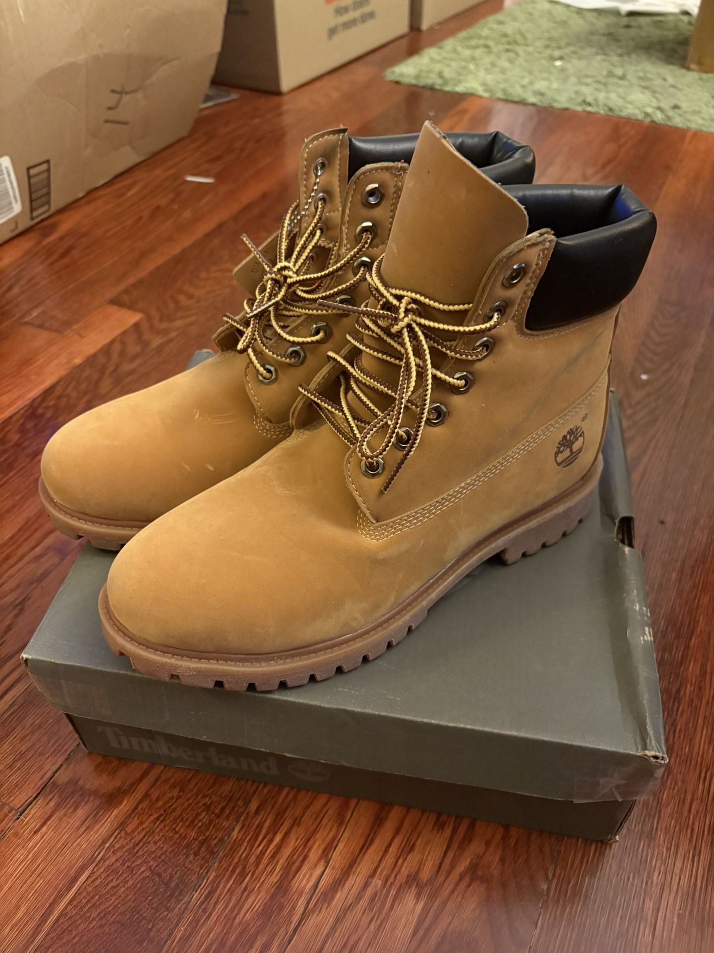Timberland 6-Inch Premium Boots – Wheat, Waterproof, Size 10.5 (New)
