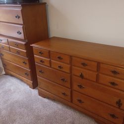 Bedroom Set Couch & Love Seat Combo