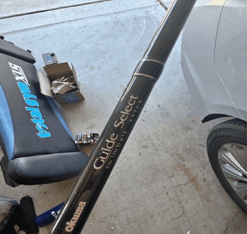 focus paper Fishing Pole with Lure – Ideal for Fishing Fans