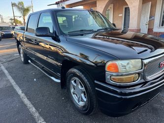 2006 GMC Denali