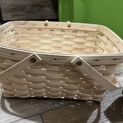 Longaberger White Wash Market Basket (med) 