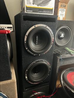 12” Audiobahn Subwoofers with box READ DESCRIPTION