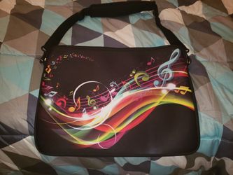 Carry bag for 17' laptop
