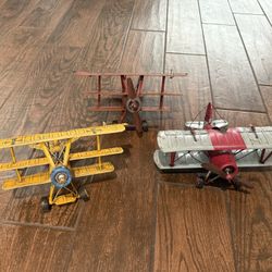 Decorative Vintage Metal Planes