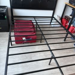 Zinus Full Size Bed Frame With Headboard
