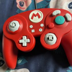 Wired Fight Pad Pro - Official Nintendo Switch Controller - Mario