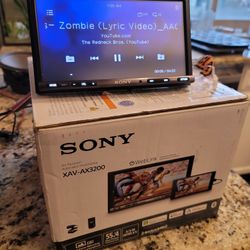 Very Nice Sony Carplay Car stereo 7" touchscreen radio 
