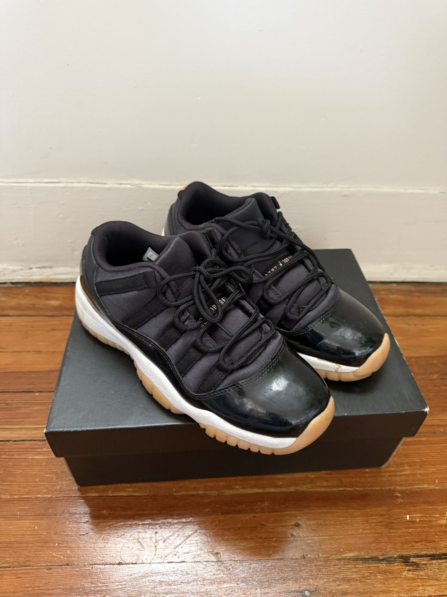 Air Jordan 11 Retro Low