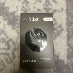 Fitbit Versa 4