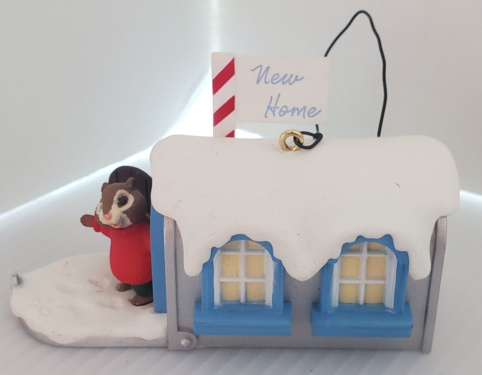 1996 NEW HOME HALLMARK KEEPSAKE CHRISTMAS ORNAMENT Ed Seale Mailbox Vtg 90s