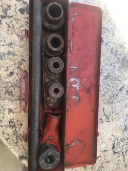 Enclosed Ratchet Q74