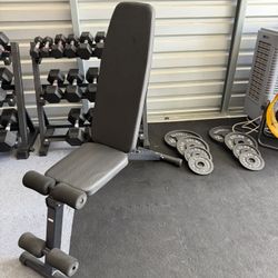 New adjustable bench with 8 levels. New  in box 📦 $95