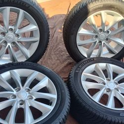 17" Wheels With MICHELIN TIRES 90%%% 215/55R17