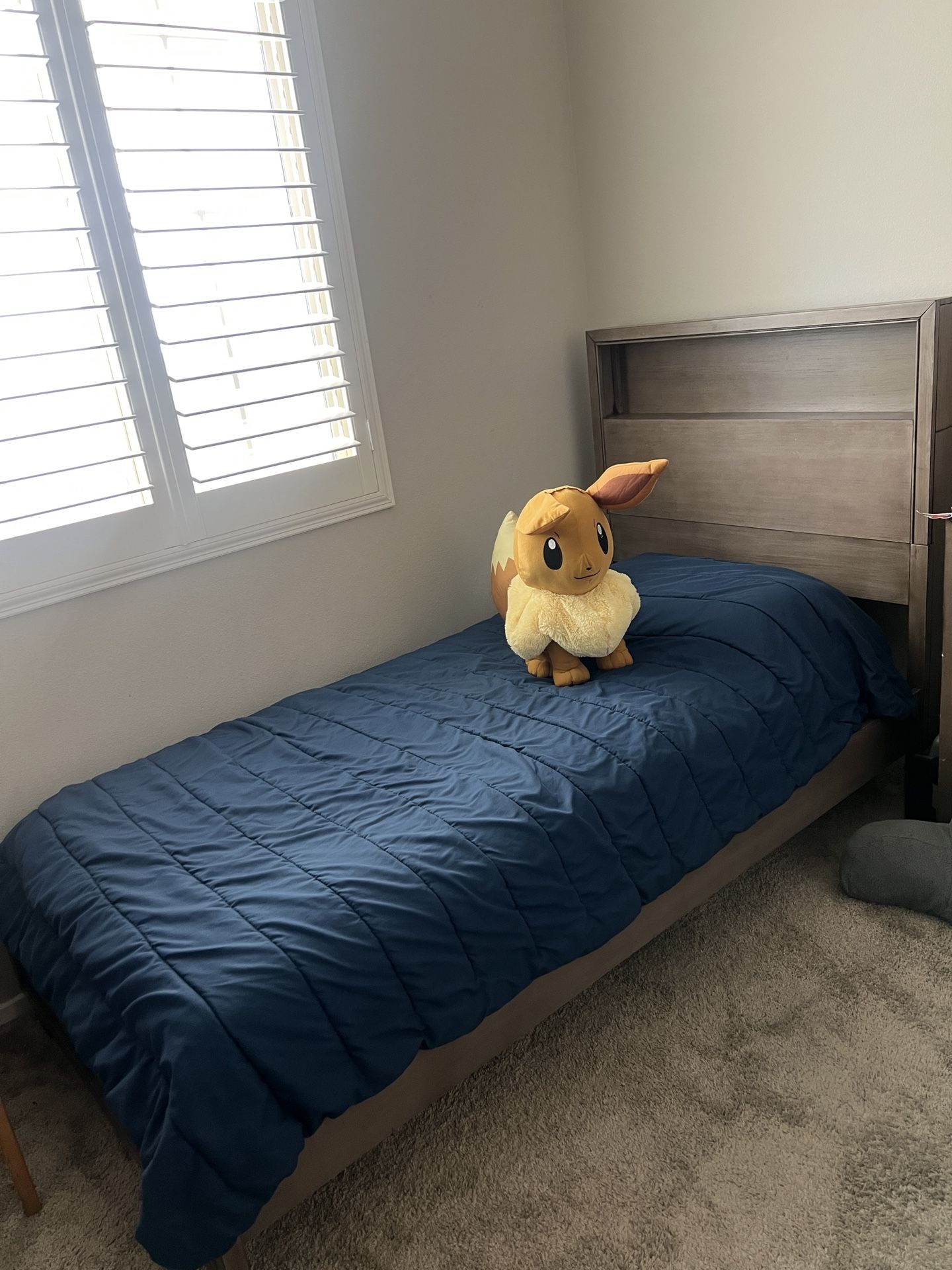 Twin Bed