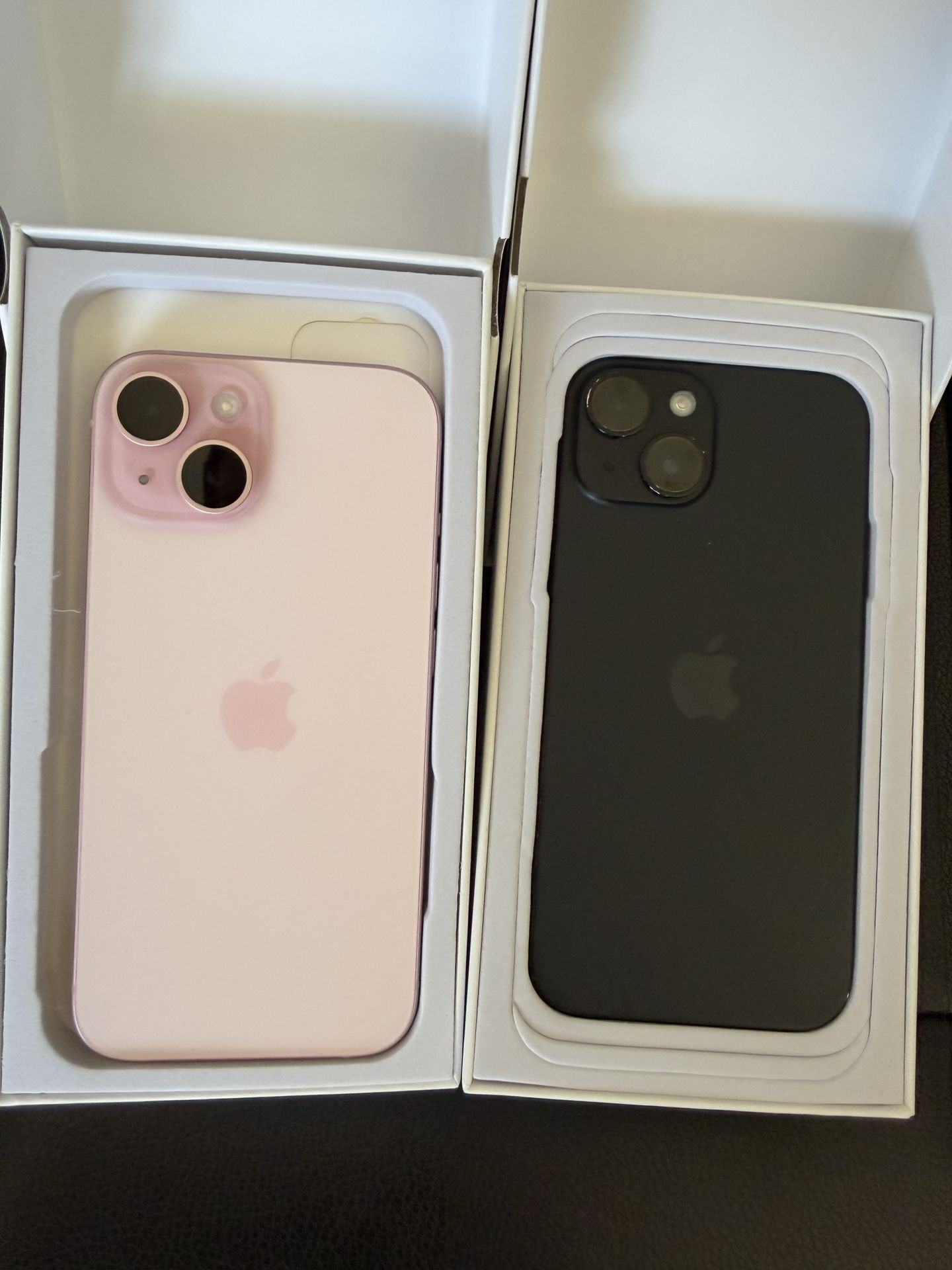 IPhone 15 128GB Unlocked Any Carrier- Both Colors Available