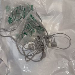 earphones