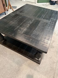 Solid Wold Coffee table with Storage