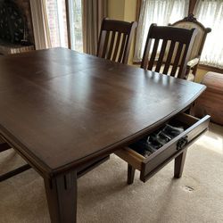 Dining Room Table 6 Chairs