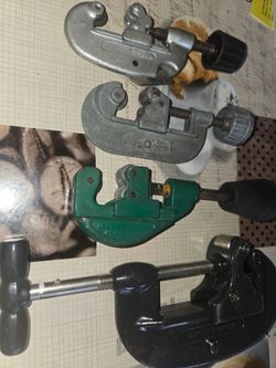 Lot of 4 Pipe Tube Cutters