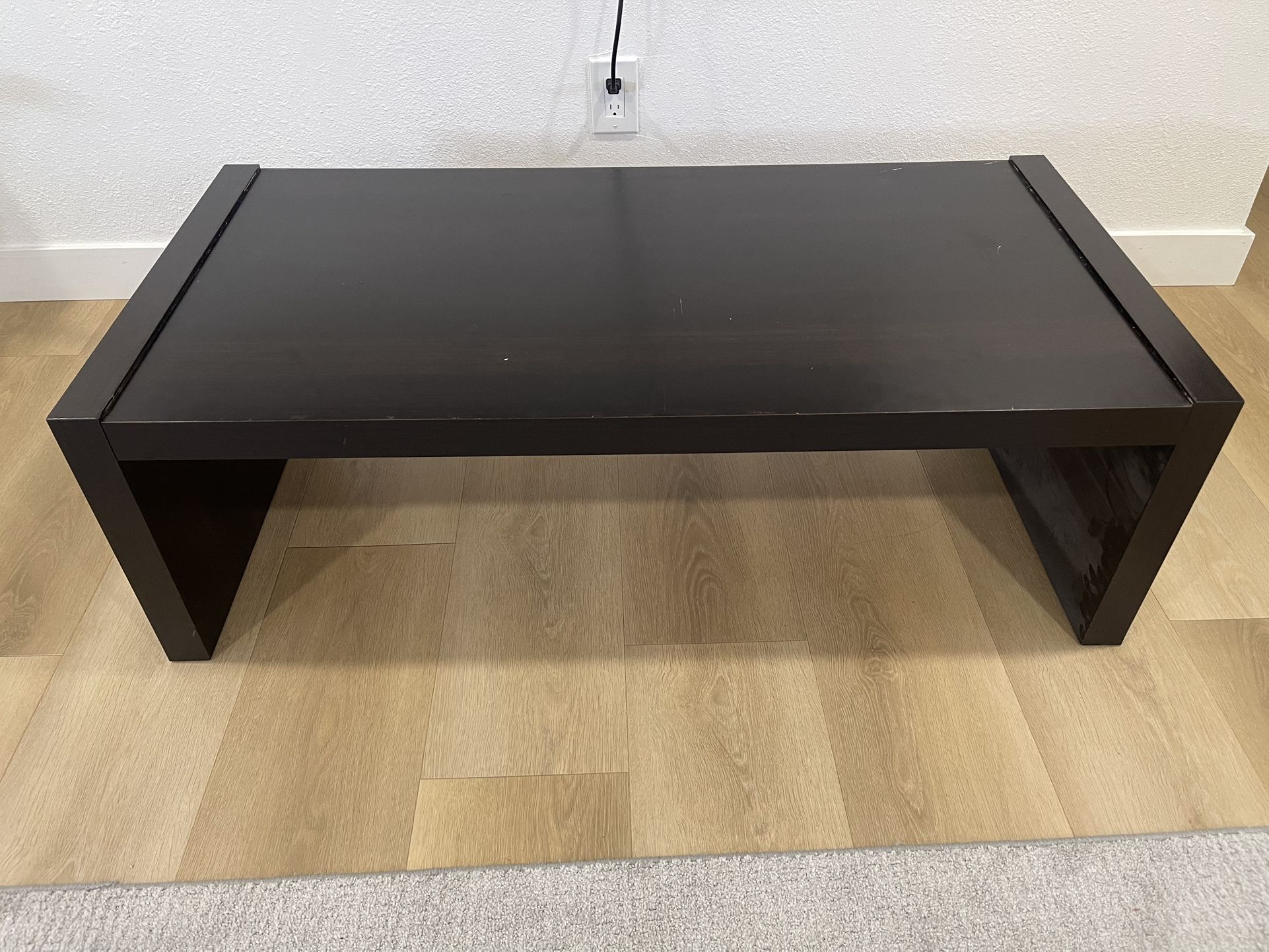 Ikea Center Coffee Table