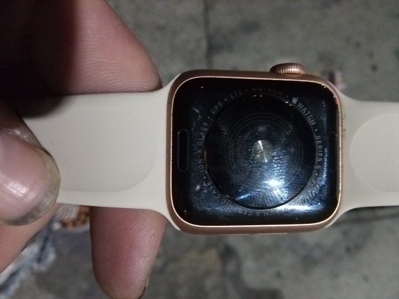 Apple Watch Series 5