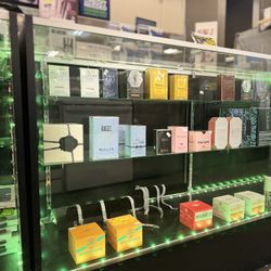 Cologne & Perfume- 100% Original (Take It Home In Payments/ llévatelo a casa en pagos) 