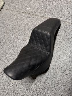Saddlemen Step Up Seat
