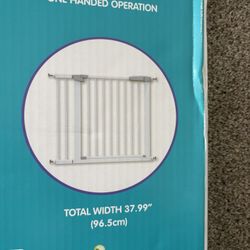 Walk Through Safety gate New in Box