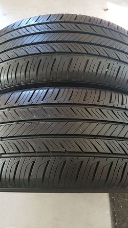 Hankook in good condition 2 tires 205 60 16 70% tread