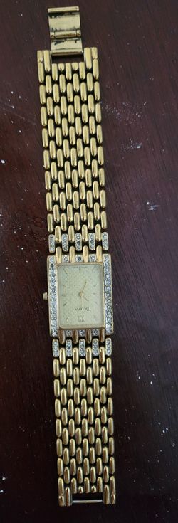 Bulova Dimond  Gold watch.