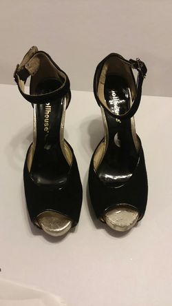 Black high heels size 7