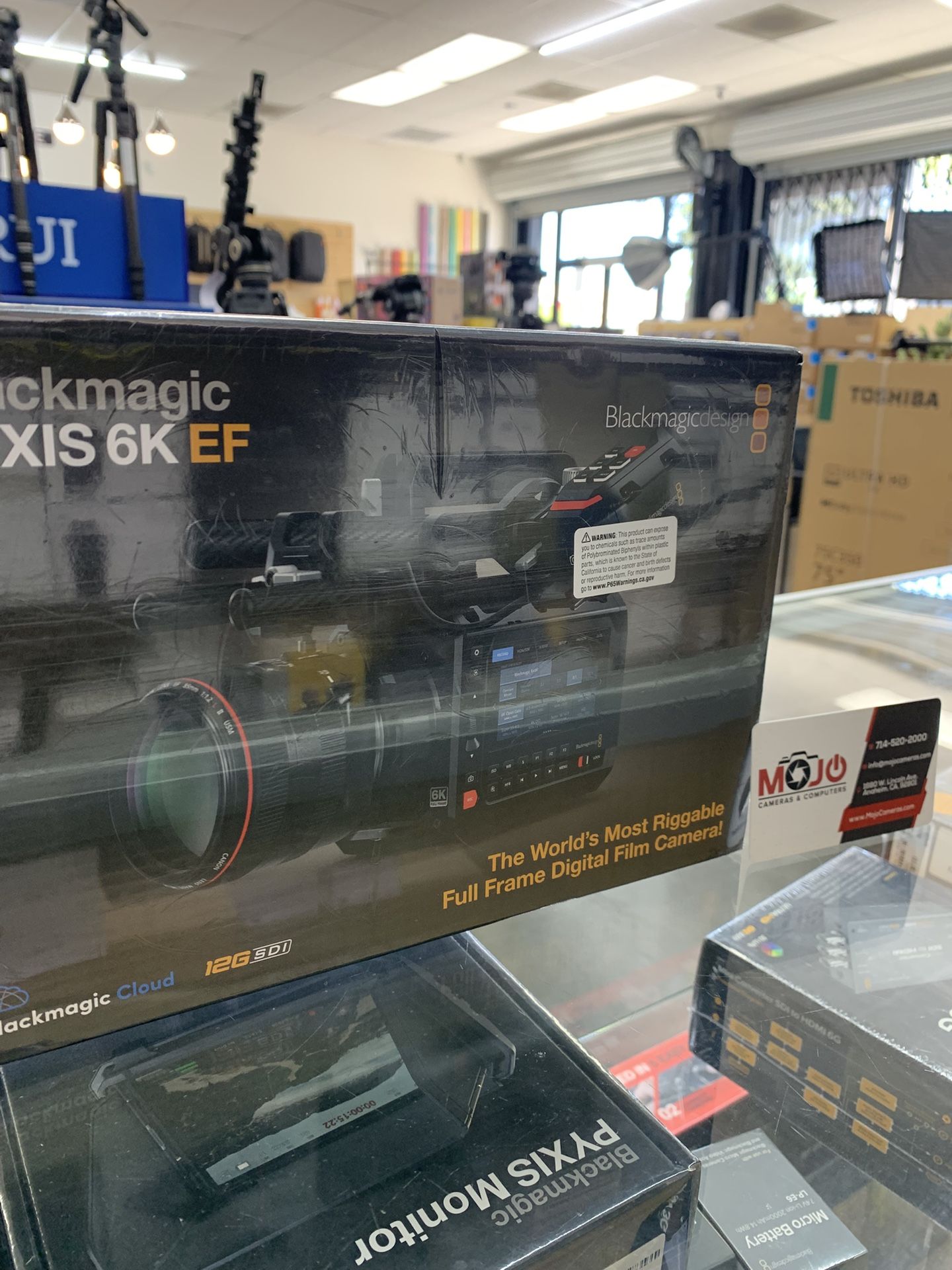 Blackmagic Pyxis EF