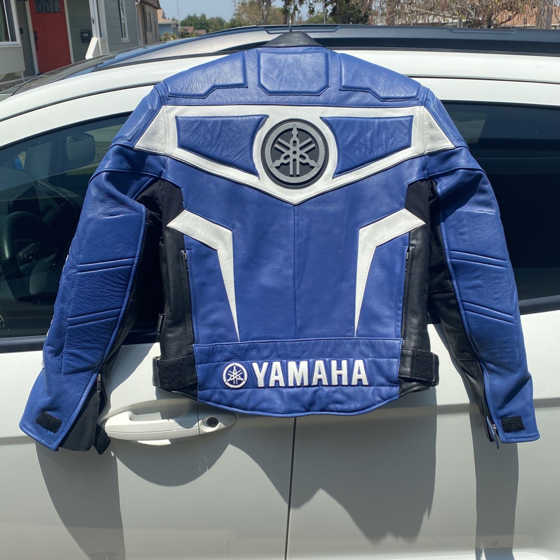 Yamaha leather riding jacket Size 40