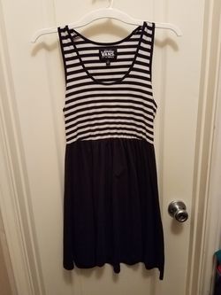 Van's dress size XL
