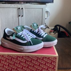 Old Skool Vans 9.5