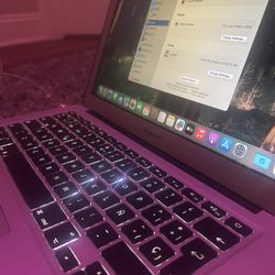 (TWO) Apple MacBook Air Sequoia 15.4 Both With Same Specs